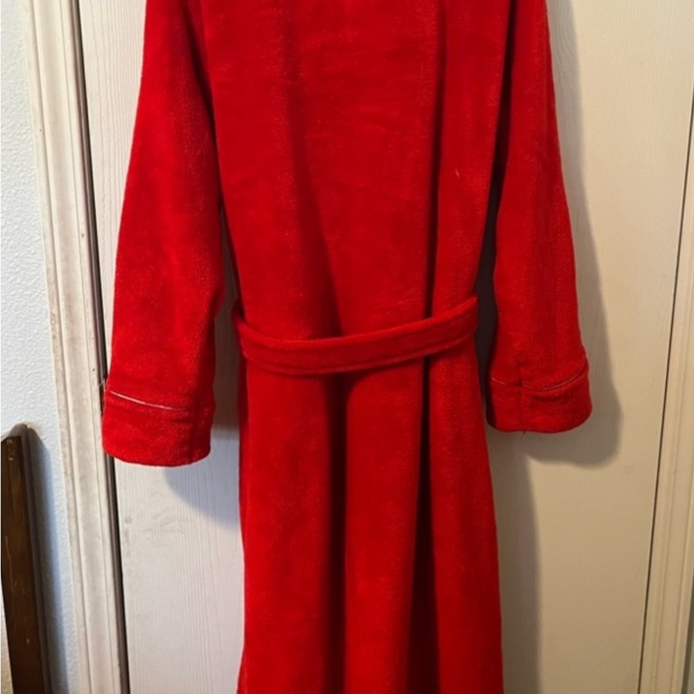Victoria's Secret Red Plush Robe - Picture 2 of 4